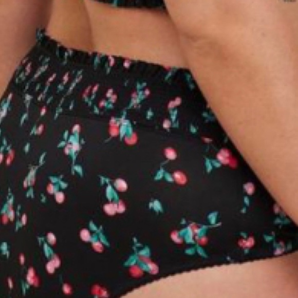 🆕 🍒 Black Cherries Microfibre Smocked Hipster Panty 2 2X 18 20 NWT Torrid New! - Picture 3 of 4